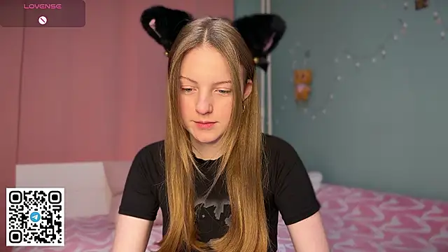 Snapshot of steffi_meoww chatting on 02/01/26, 12:26 steffi meoww online show from 02/01/26, 12:26