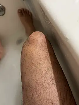 Snapshot of sexyandhot69 chatting on 01/17/26, 01:43 sexyandhot69 online show from 01/17/26, 01:43