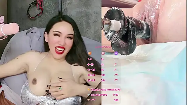 Snapshot of ladyfengyeS010 chatting on 05/04/26, 06:26 ladyfengyeS010 online show from 05/04/26, 06:26