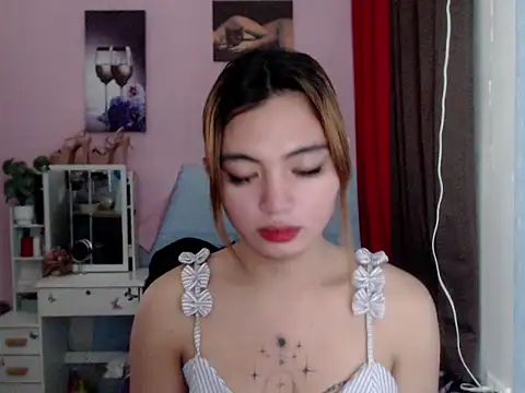 petite21gomez online show from 12/21/25, 08:54