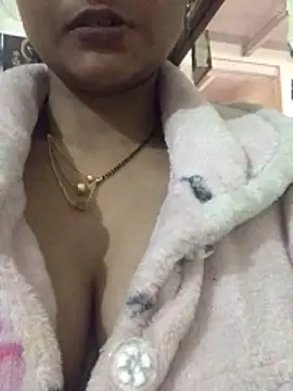 Coll-Girl online show from 12/22/25, 05:48