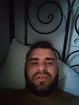Snapshot of Ricardosafadocassdo chatting on 06/18/26, 04:13 Ricardosafadocassdo online show from 06/18/26, 04:13