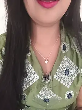 Snapshot of Deshi_bhabhi143 chatting on 06/05/26, 07:03 Deshi bhabhi143 online show from 06/05/26, 07:03