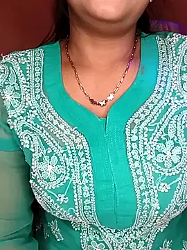 Snapshot of Deshi_bhabhi143 chatting on 07/17/26, 07:48 Deshi bhabhi143 online show from 07/17/26, 07:48
