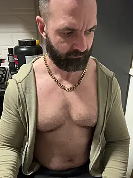 Snapshot of DamonSalvatore2 chatting on 01/11/26, 03:50 DamonSalvatore2 online show from 01/11/26, 03:50