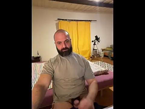 Snapshot of DamonSalvatore2 chatting on 03/05/26, 06:37 DamonSalvatore2 online show from 03/05/26, 06:37