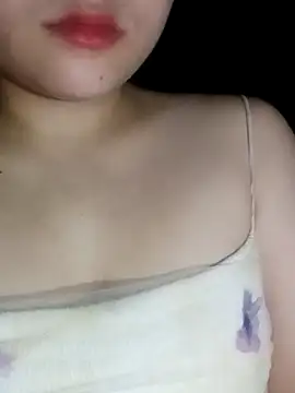 lili-roze online show from 12/22/25, 09:06