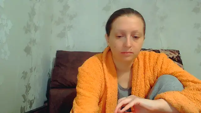 Snapshot of CrystallAngel chatting on 01/11/26, 04:34 CrystallAngel online show from 01/11/26, 04:34