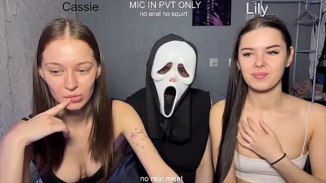 girls secrets online show from 03/26/26, 10:21