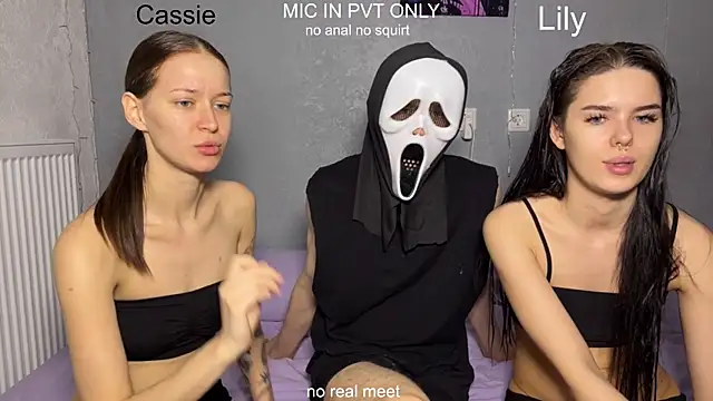 girls secrets online show from 04/07/26, 10:15