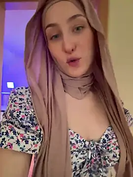 LuxBrunette  online show from 06/20/26, 04:26