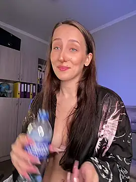 LuxBrunette  online show from 06/29/26, 06:19