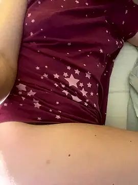 Snapshot of SexyMamiVee chatting on 01/10/26, 06:15 SexyMamiVee online show from 01/10/26, 06:15