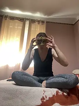 Snapshot of SexyMamiVee chatting on 04/02/26, 09:18 SexyMamiVee online show from 04/02/26, 09:18