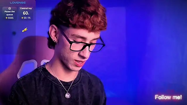 Snapshot of Kitsuneplay_ chatting on 01/06/26, 10:45 Kitsuneplay online show from 01/06/26, 10:45