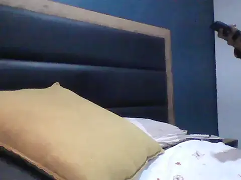 Snapshot of bbcking77mb chatting on 05/19/26, 06:20 bbcking77mb online show from 05/19/26, 06:20