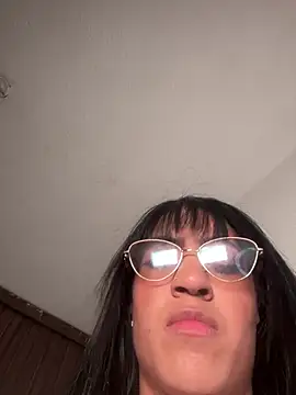 ValentinaEvanz online show from 05/06/26, 08:58