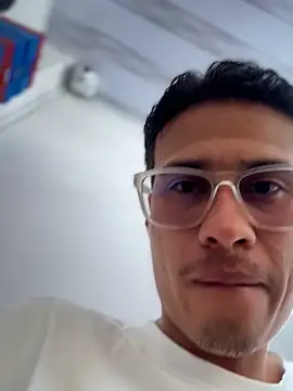 Latin Paisa Boy online show from 03/15/26, 08:37