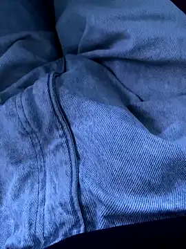 Snapshot of LittleGuy_2007 chatting on 01/07/26, 12:35 LittleGuy 2007 online show from 01/07/26, 12:35