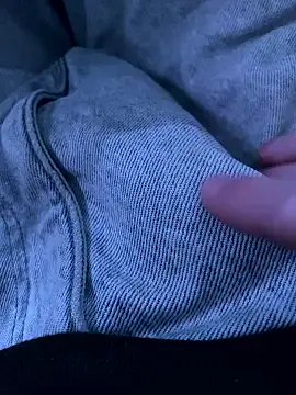 Snapshot of LittleGuy_2007 chatting on 01/10/26, 10:03 LittleGuy 2007 online show from 01/10/26, 10:03