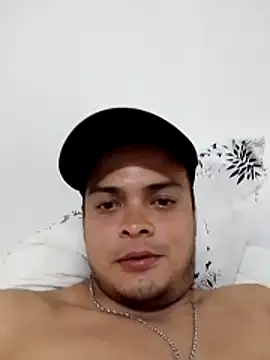 Snapshot of soytorres92 chatting on 03/21/26, 08:19 soytorres92 online show from 03/21/26, 08:19