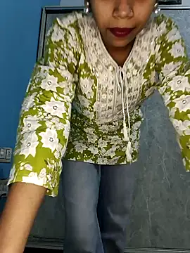 Snapshot of Hottest_Radhika__ chatting on 03/15/26, 05:19 Hottest Radhika online show from 03/15/26, 05:19