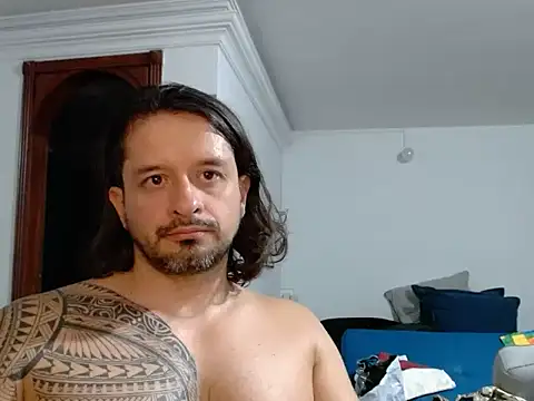 Snapshot of gonzzohunterr chatting on 03/21/26, 08:08 gonzzohunterr online show from 03/21/26, 08:08