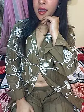 Snapshot of Saumyy chatting on 03/31/26, 12:34 Saumyy online show from 03/31/26, 12:34