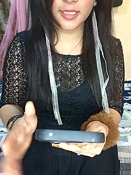 Snapshot of Saumyy chatting on 04/03/26, 04:49 Saumyy online show from 04/03/26, 04:49