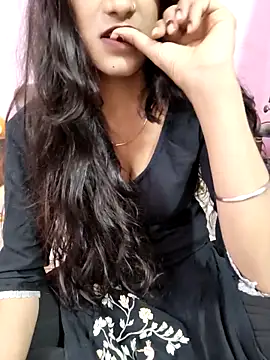 Yours-Zeenat online show from 04/06/26, 10:49