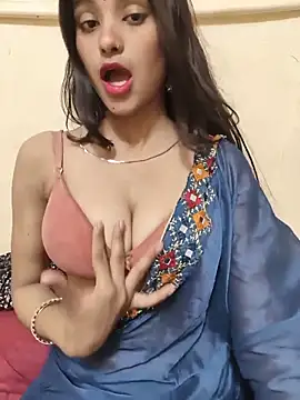 Snapshot of Yours-Zeenat chatting on 05/22/26, 07:59 Yours-Zeenat online show from 05/22/26, 07:59