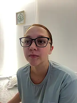 Snapshot of heizelll chatting on 05/06/26, 03:17 heizelll online show from 05/06/26, 03:17