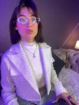 Snapshot of luna_gv chatting on 03/09/26, 10:30 luna gv online show from 03/09/26, 10:30