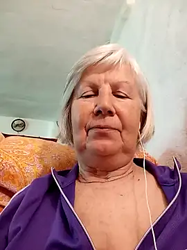 KlaudiaDarling online show from 04/17/26, 10:07