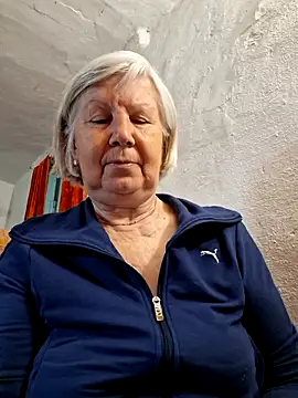 KlaudiaDarling online show from 04/28/26, 02:55