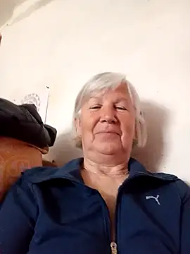 KlaudiaDarling online show from 05/06/26, 10:31