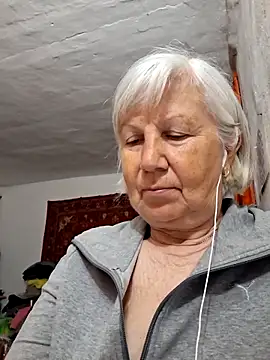 KlaudiaDarling online show from 05/10/26, 07:08