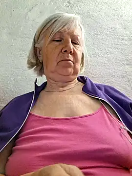 KlaudiaDarling online show from 06/03/26, 02:08