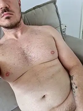 Snapshot of rubaoeu chatting on 01/18/26, 05:39 rubaoeu online show from 01/18/26, 05:39