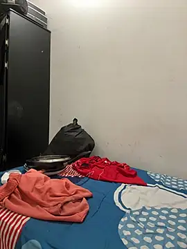 bigdick211292 online show from 07/04/26, 04:13
