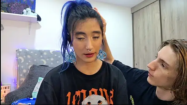 Snapshot of LunaisBack chatting on 03/04/26, 08:37 LunaisBack online show from 03/04/26, 08:37