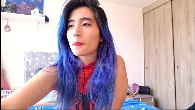 Snapshot of LunaisBack chatting on 03/05/26, 07:21 LunaisBack online show from 03/05/26, 07:21