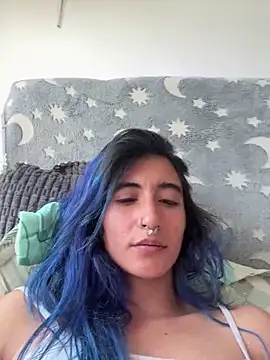 Snapshot of LunaisBack chatting on 03/17/26, 03:15 LunaisBack online show from 03/17/26, 03:15