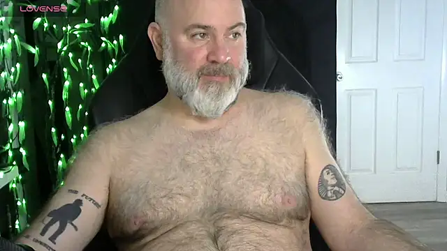 Snapshot of XJJ77x chatting on 02/07/26, 02:37 XJJ77x online show from 02/07/26, 02:37