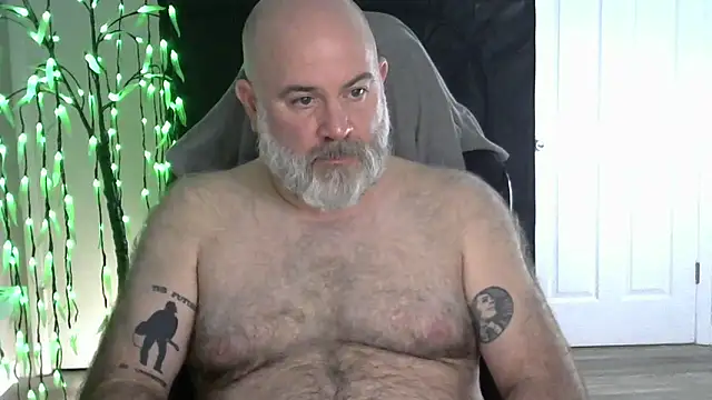 Snapshot of XJJ77x chatting on 03/25/26, 01:11 XJJ77x online show from 03/25/26, 01:11