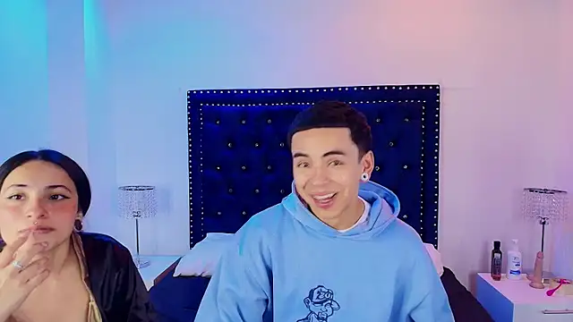 Snapshot of Jaden_and_sofia chatting on 04/15/26, 03:35 Jaden and sofia online show from 04/15/26, 03:35