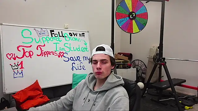 Snapshot of Daniel_Shawnn chatting on 02/05/26, 02:43 Daniel Shawnn online show from 02/05/26, 02:43