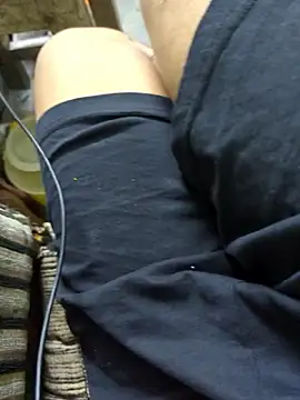 Snapshot of Fuckboyhassan chatting on 01/13/26, 04:01 Fuckboyhassan online show from 01/13/26, 04:01