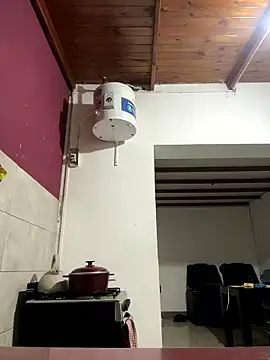 Snapshot of donatella07 chatting on 01/14/26, 11:31 donatella07 online show from 01/14/26, 11:31