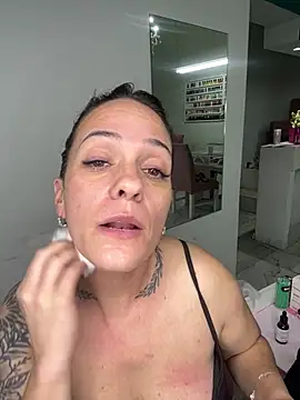 Snapshot of donatella07 chatting on 03/12/26, 12:39 donatella07 online show from 03/12/26, 12:39